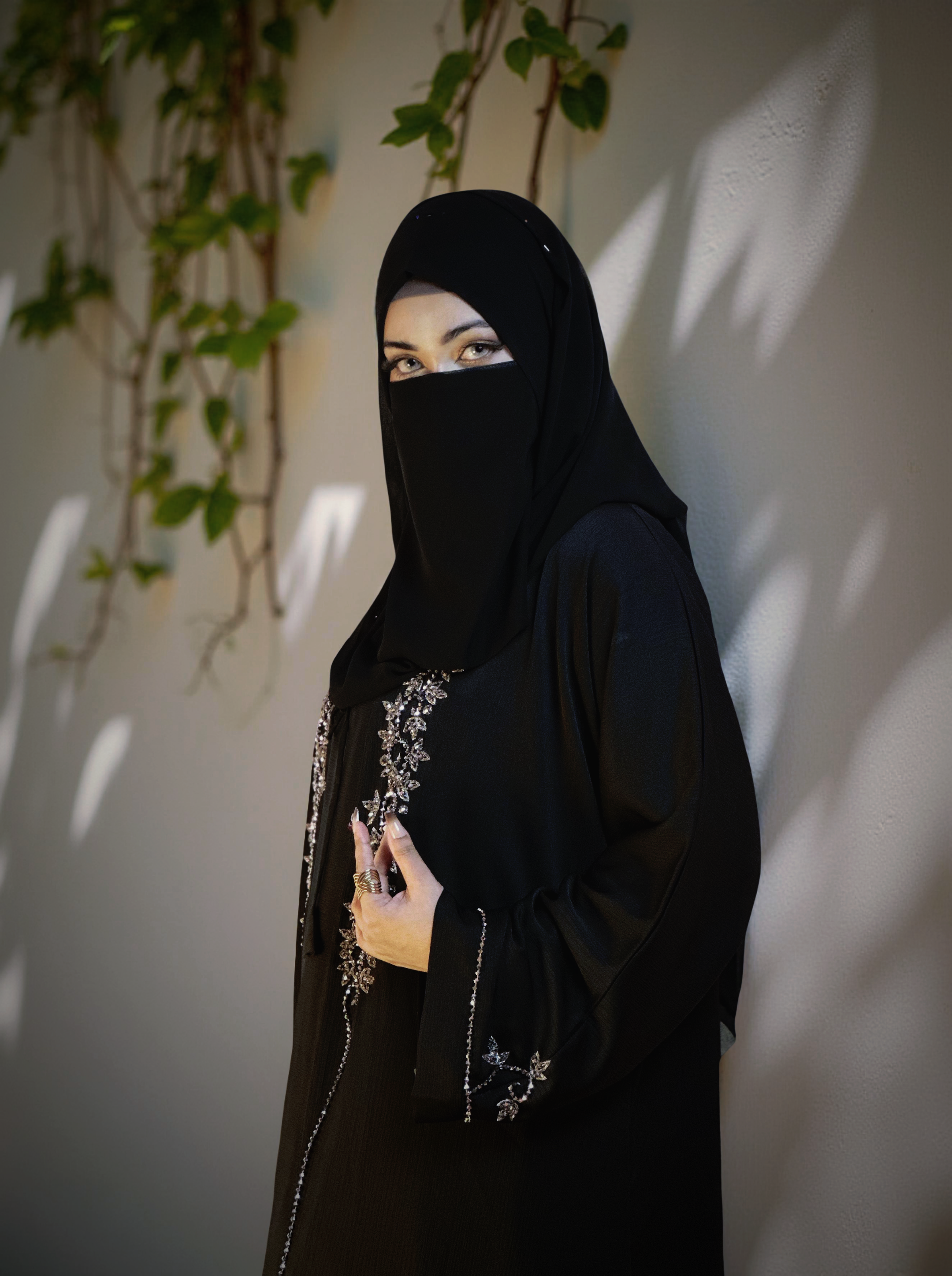 Image of 𝐇𝐚𝐲𝐚𝐭 𝐀𝐥 𝐌𝐚𝐥𝐚𝐤 (حياة الملاك)